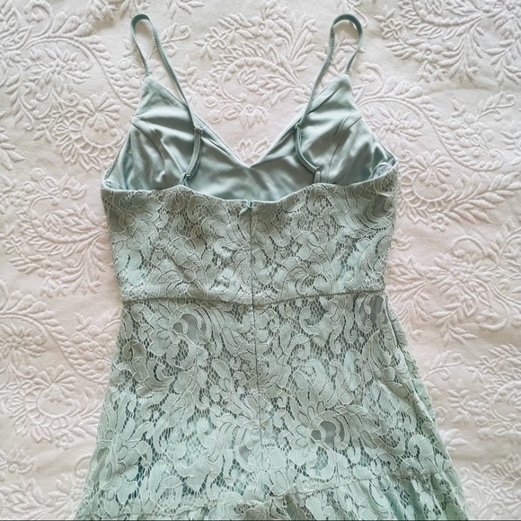 NWOT Lulus Finely Light Sage Green Lace Tiered Maxi Dress Small - Picture 8 of 14